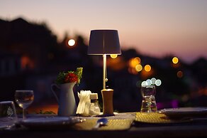 Terrace Houses Sirince - Fig, Olive Clockmakers and Grapevine