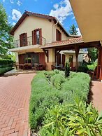 Hullám Villa