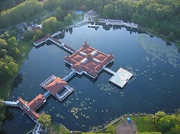 Hullám Villa