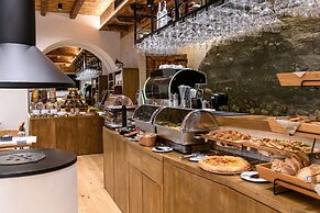 Tsikeli Boutique Hotel Meteora - Adults Friendly