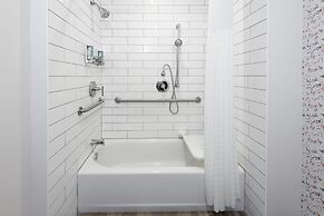 Aloft Jacksonville Airport