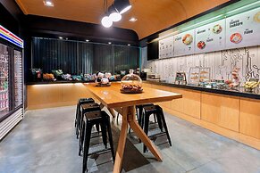 Aloft Jacksonville Airport