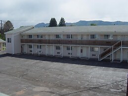 Canyonlands Motor Inn