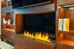 Comfort Suites Kelowna