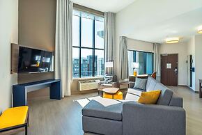 Comfort Suites Kelowna