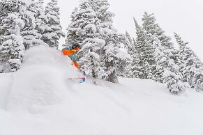 Comfort Suites Kelowna