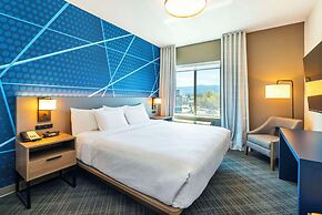 Comfort Suites Kelowna