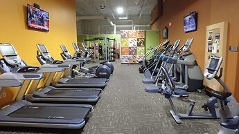 Comfort Suites Kelowna