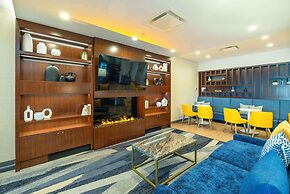 Comfort Suites Kelowna