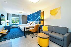 Comfort Suites Kelowna