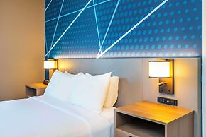 Comfort Suites Kelowna