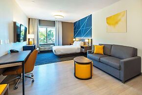 Comfort Suites Kelowna