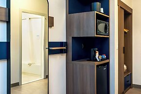 Comfort Suites Kelowna