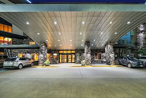 Comfort Suites Kelowna