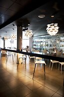 Hotel Tach Madrid Airport