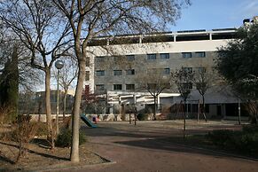 Hotel Tach Madrid Airport