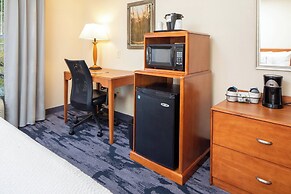 Fairfield Inn & Suites South Boston