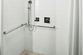 Fairfield Inn & Suites South Boston