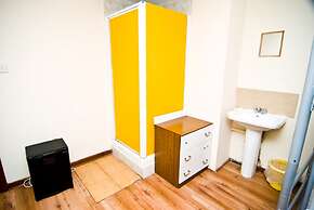 Kensal Green Backpackers 1