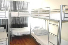 Kensal Green Backpackers 1