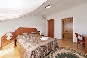 Hotel Monplaisir
