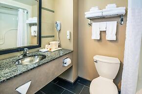 Quality Inn and Suites Petawawa