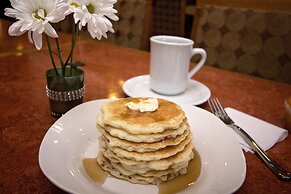 Service Plus Inns & Suites Drayton Valley