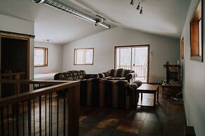 Glacier House Resort