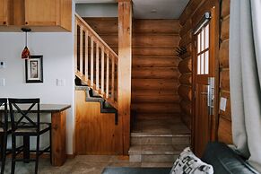 Glacier House Resort