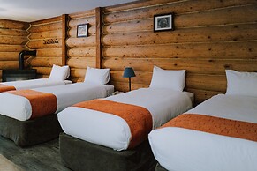 Glacier House Resort