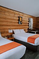 Glacier House Resort