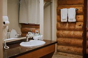 Glacier House Resort