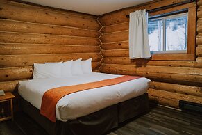 Glacier House Resort