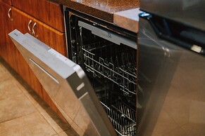 Glacier House Resort