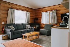 Glacier House Resort