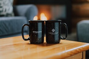 Glacier House Resort