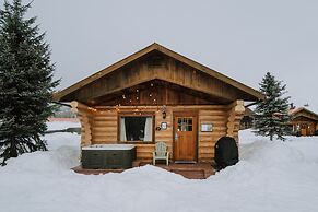 Glacier House Resort