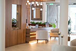 King Jason Paphos - Designed for Adults By Louis Hotels