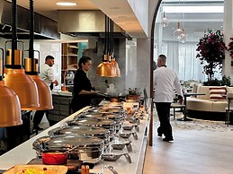 King Jason Paphos - Designed for Adults By Louis Hotels