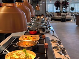 King Jason Paphos - Designed for Adults By Louis Hotels