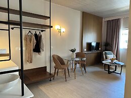 King Jason Paphos - Designed for Adults By Louis Hotels