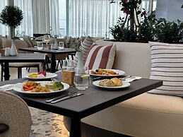 King Jason Paphos - Designed for Adults By Louis Hotels