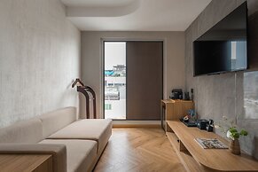 Kin Hotel Thai Van Lung