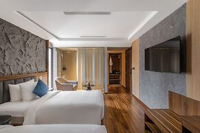 Kin Hotel Thai Van Lung