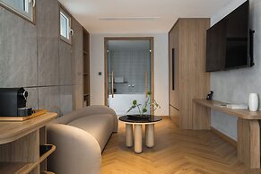 Kin Hotel Thai Van Lung