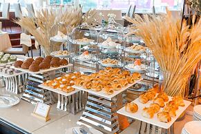 Muong Thanh Luxury Song Han Hotel