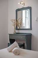 Ikaros Studios & Apartments