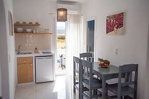 Ikaros Studios & Apartments