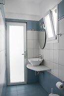 Ikaros Studios & Apartments