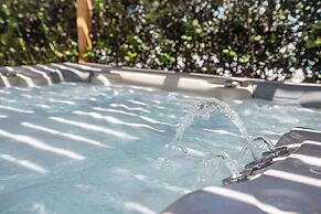 Ikaros Studios & Apartments